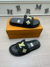 Picture of Louis Vuitton Slippers _SKULVsz38-44mnf05251302
